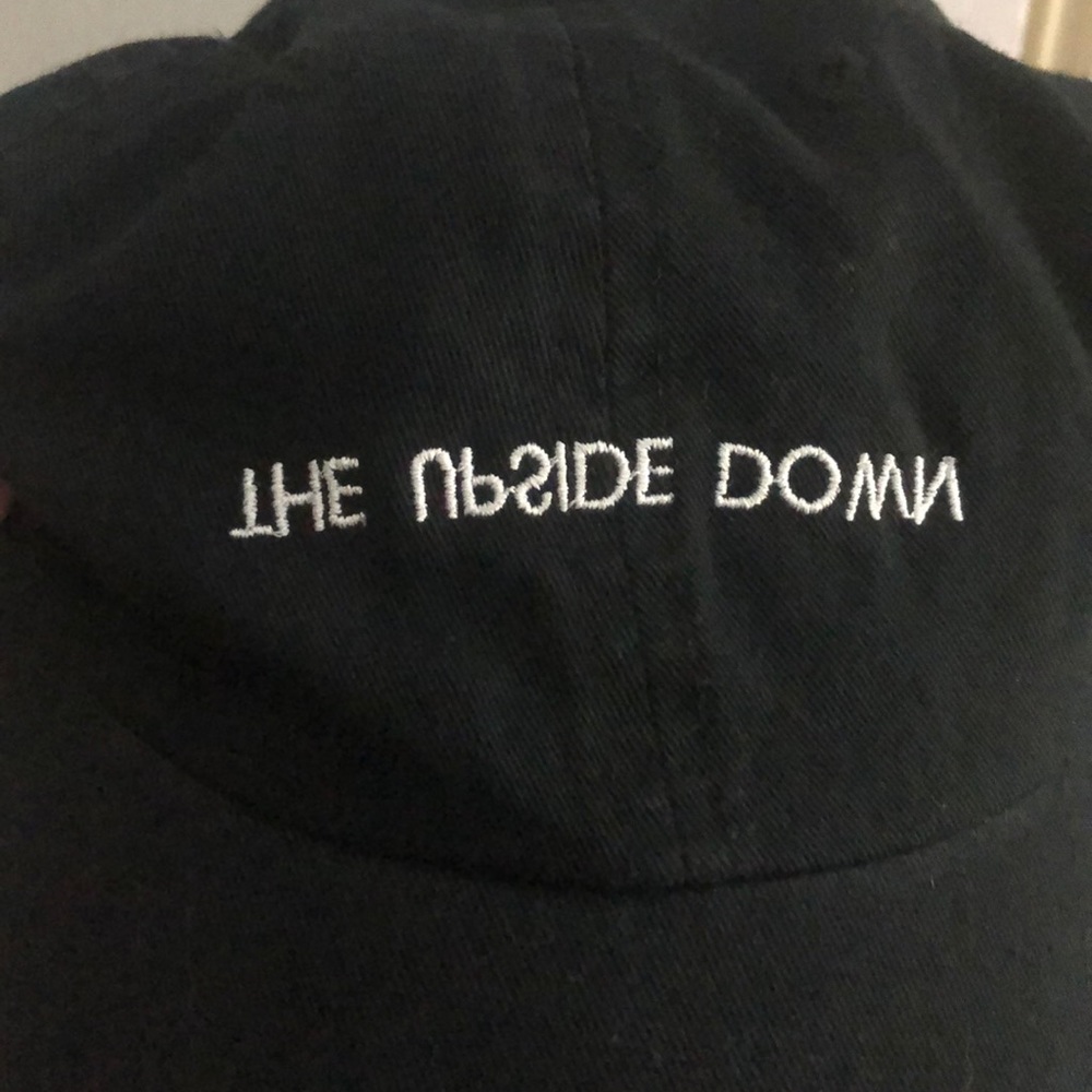 Stranger Things baseball cap - Picture 3 of 3